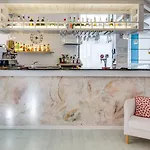 Hotel Manila